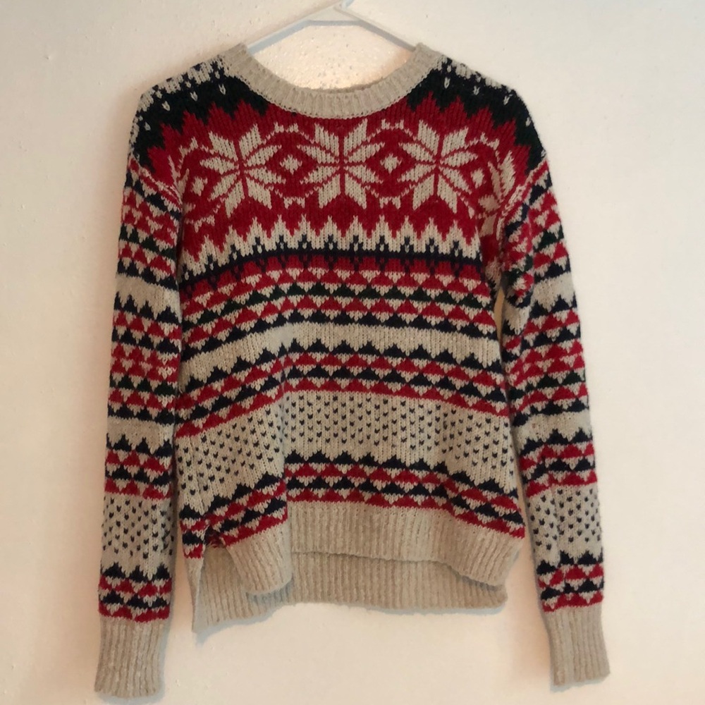 Abercrombie & Fitch sweater